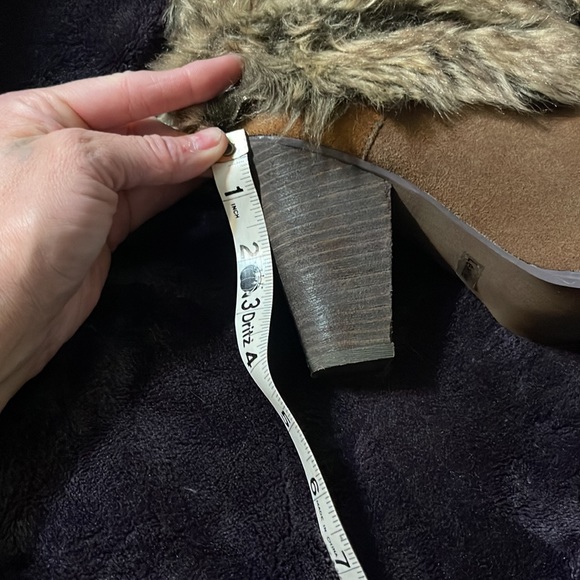 Naughty Monkey fur boots. Size 8.5 - Picture 5 of 6